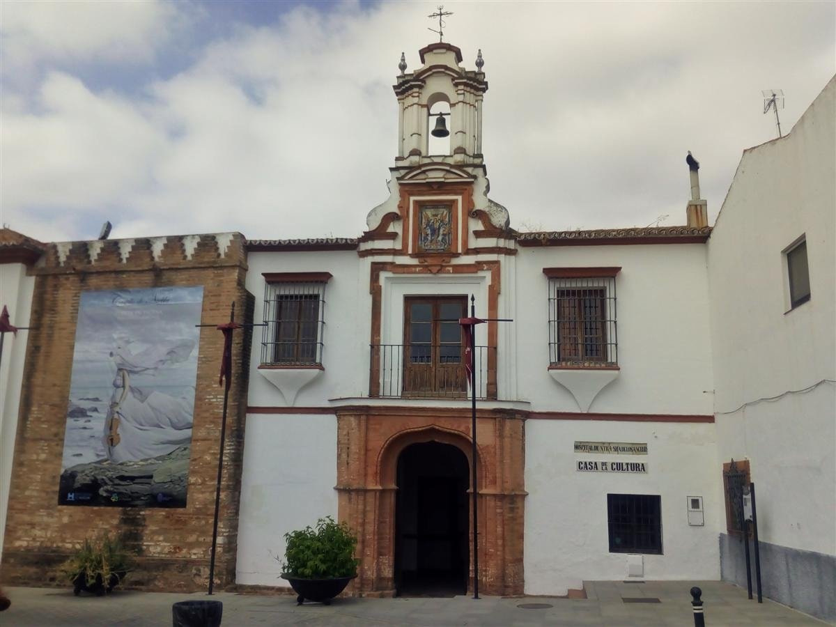 Incendio en Niebla (Huelva): 'Fuera de capacidad de extinción' y más de 600 evacuados