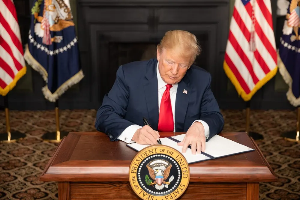 Trump apuesta por nuevas sanciones contra Irán